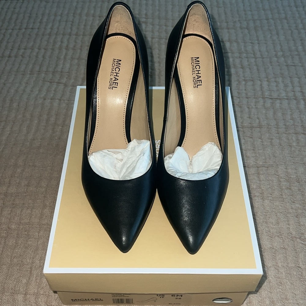 Michael Kors Claire Pump Leather